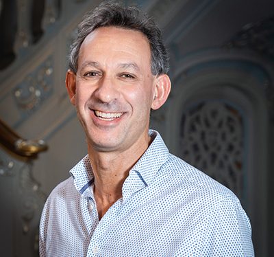 Abrahams-Paul-400x374